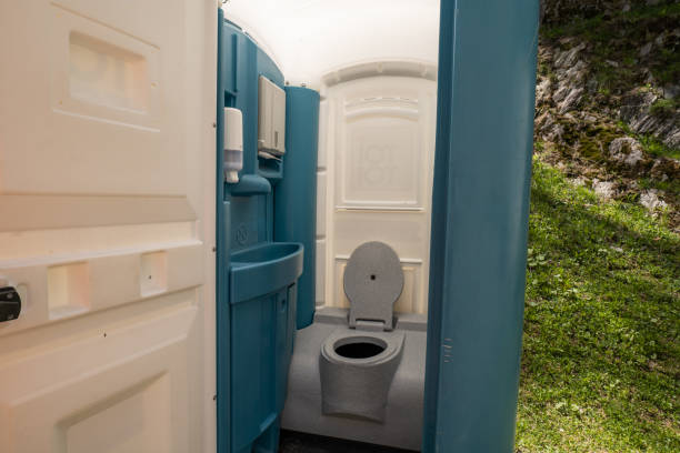Best Portable bathroom rental  in Seyur, MO
