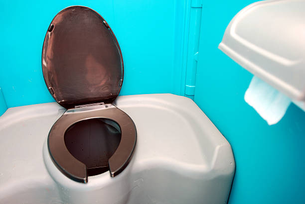 Best Portable toilet rental cost  in Seyur, MO